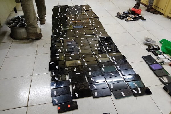 DCI detectives recover hundreds of stolen phones in city raid