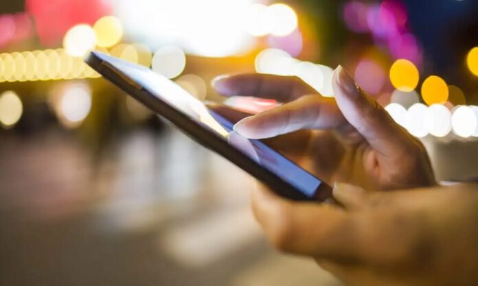 Mobile Airtime for Money: How to Convert It Online in Kenya