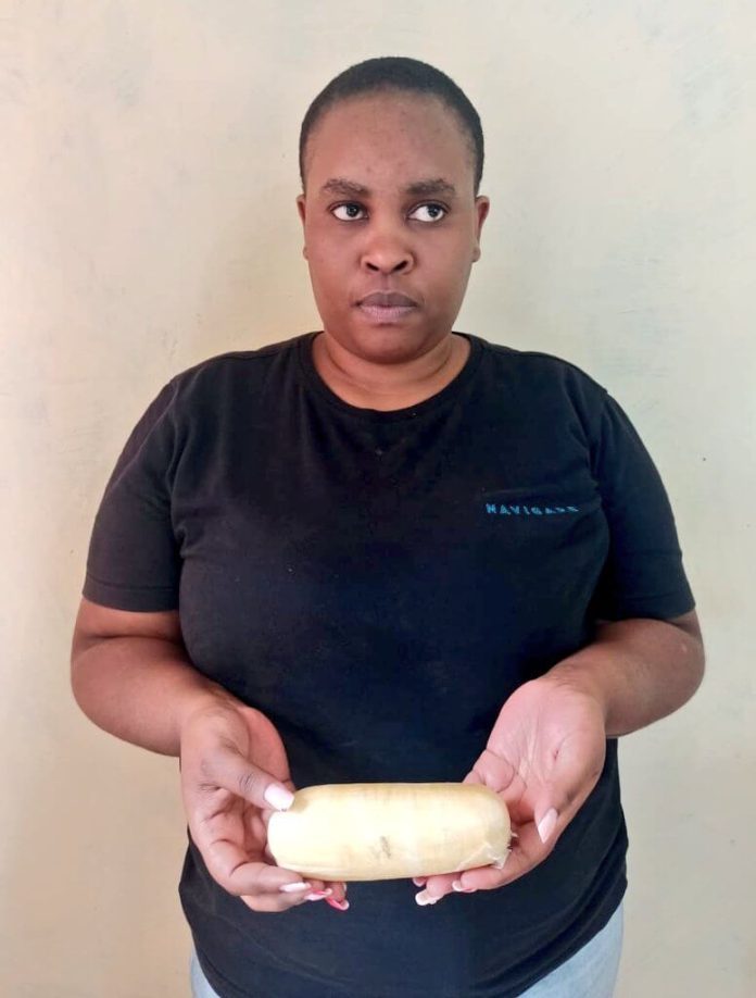 Woman nabbed with cocaine concealed in her private part